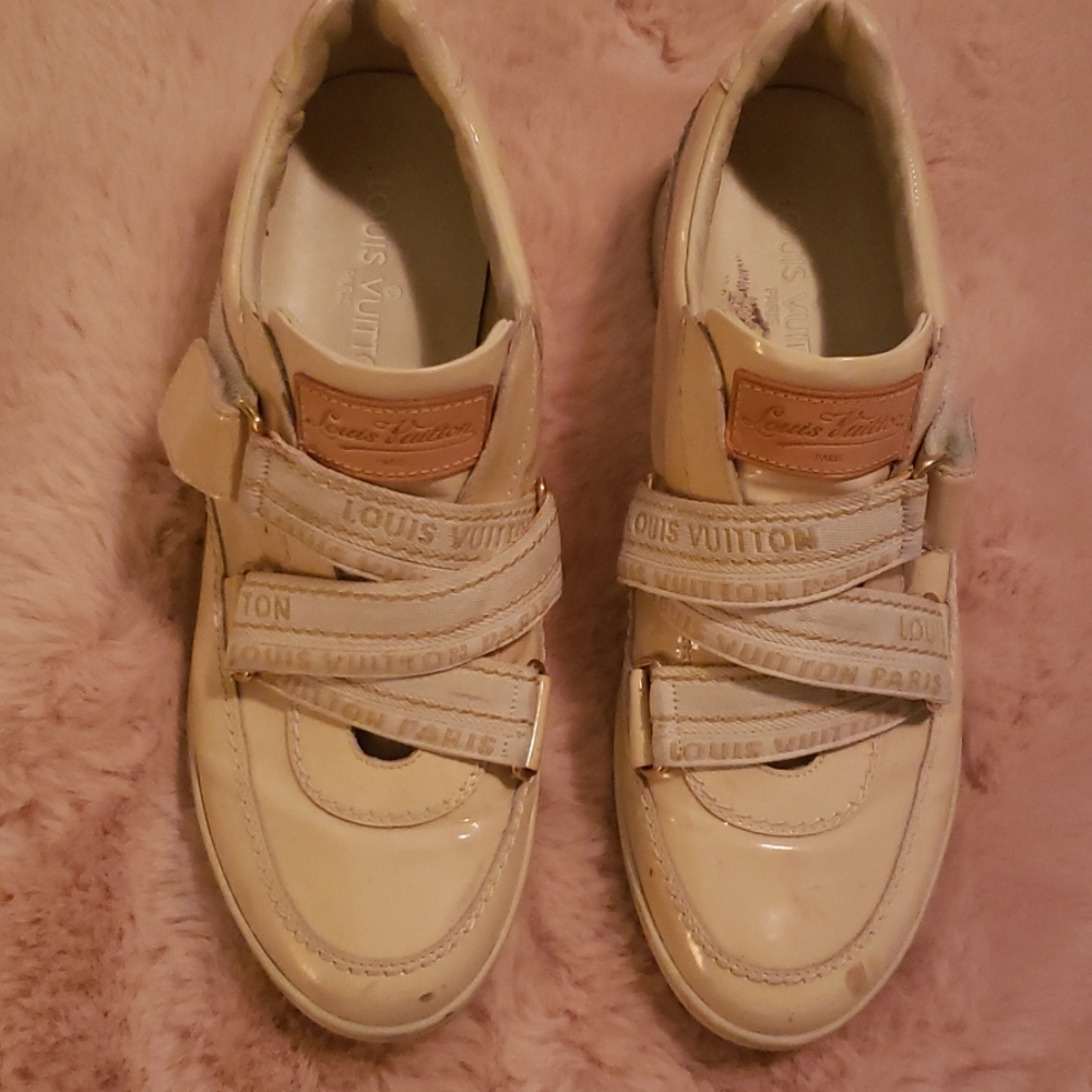 Louis Vuitton patent leather sneakers 38 US 7.5/8